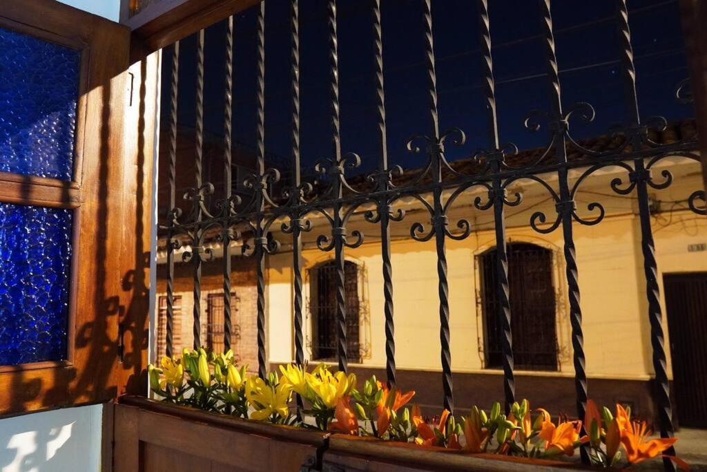 Nueva En San Antonio Cali, La Casa De Tona Exterior foto
